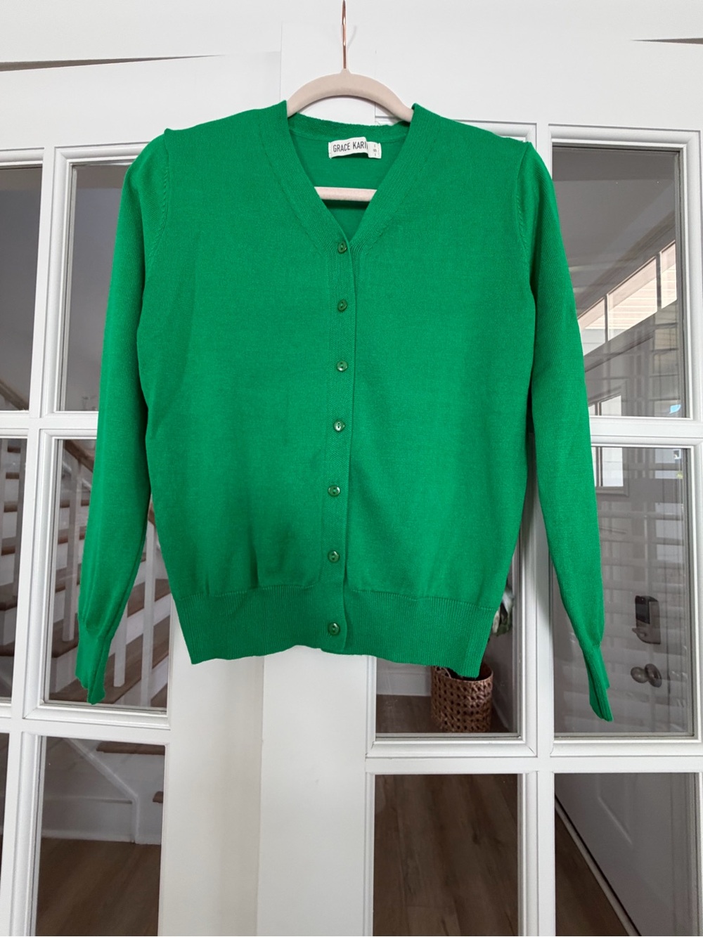 Grace Karin Green V-Neck Cardigan Sweater – Size Small